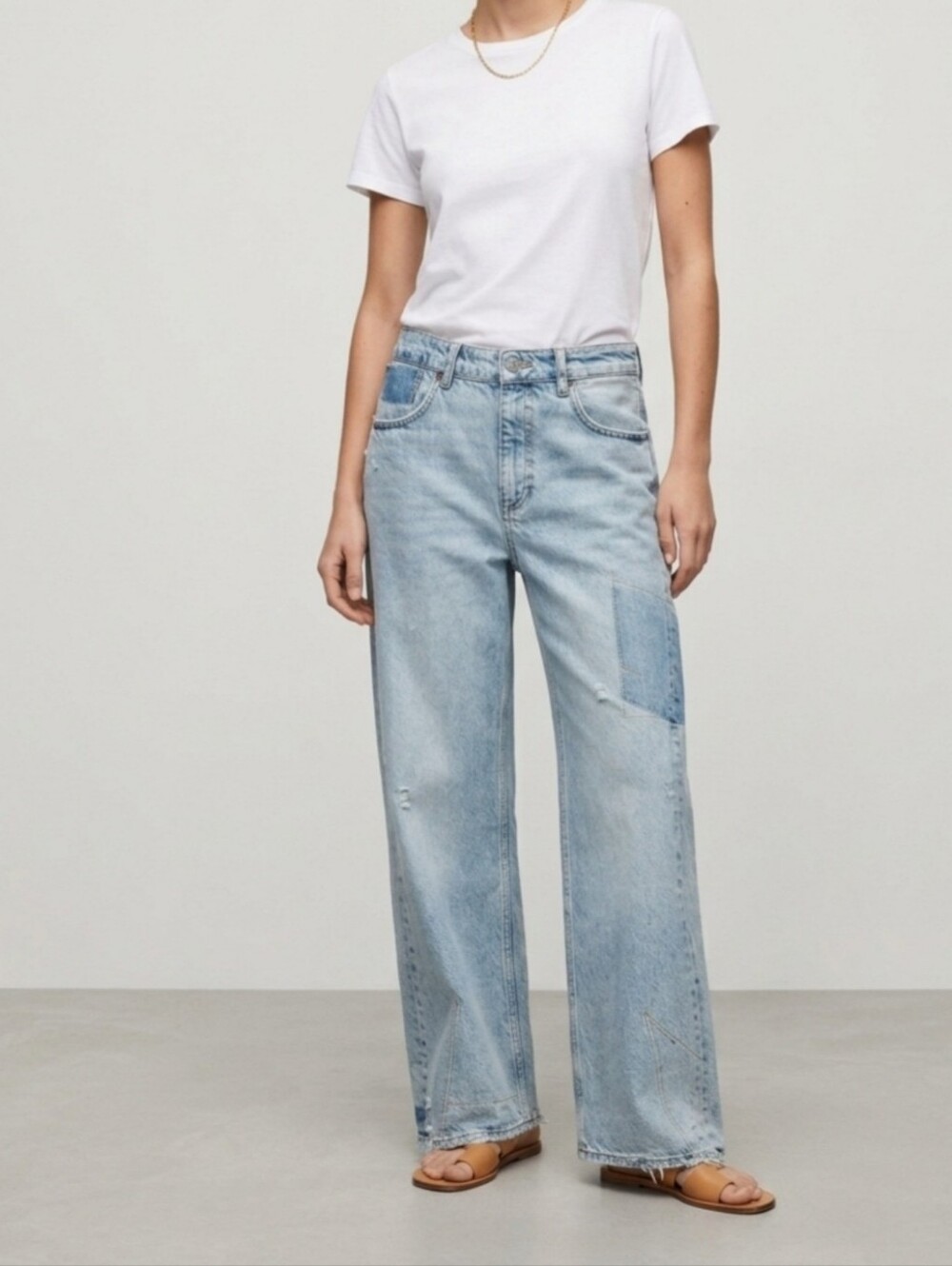 ZARA TRF Slouchy Curve Leg Light Blue Washed Straight-Leg Relaxed Denim Pans
